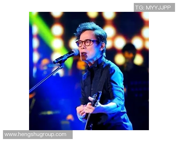 深圳篮球队的反击革新之路：从困境到辉煌的蜕变与启示