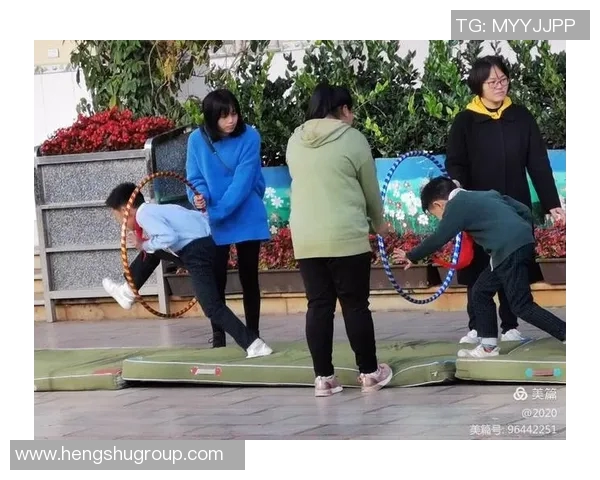 李芳的足球人生:从绿茵场到人生舞台的深度对话与反思 李芳的足球人生:从绿茵场到人生舞台的深度对话与反思